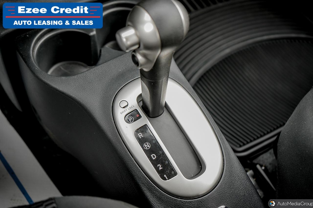 2015 Nissan Micra S Photo