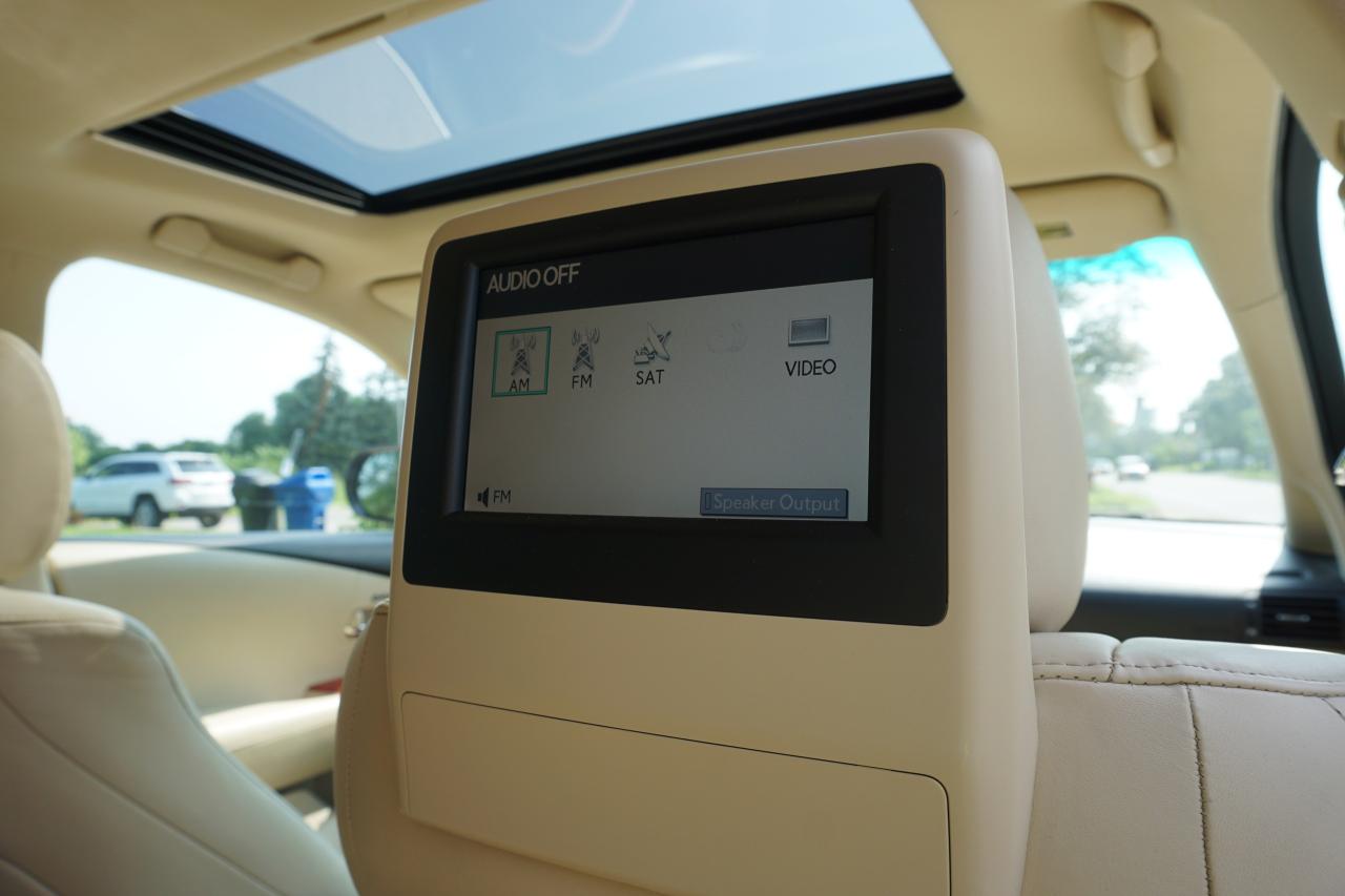 2010 Lexus RX 450h LOW KM'S / ULTRA PREMIUM PACKAGE / DEALER SERVICED - Photo #26