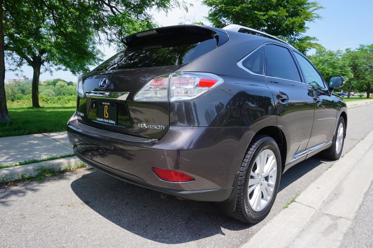 2010 Lexus RX 450h LOW KM'S / ULTRA PREMIUM PACKAGE / DEALER SERVICED - Photo #4