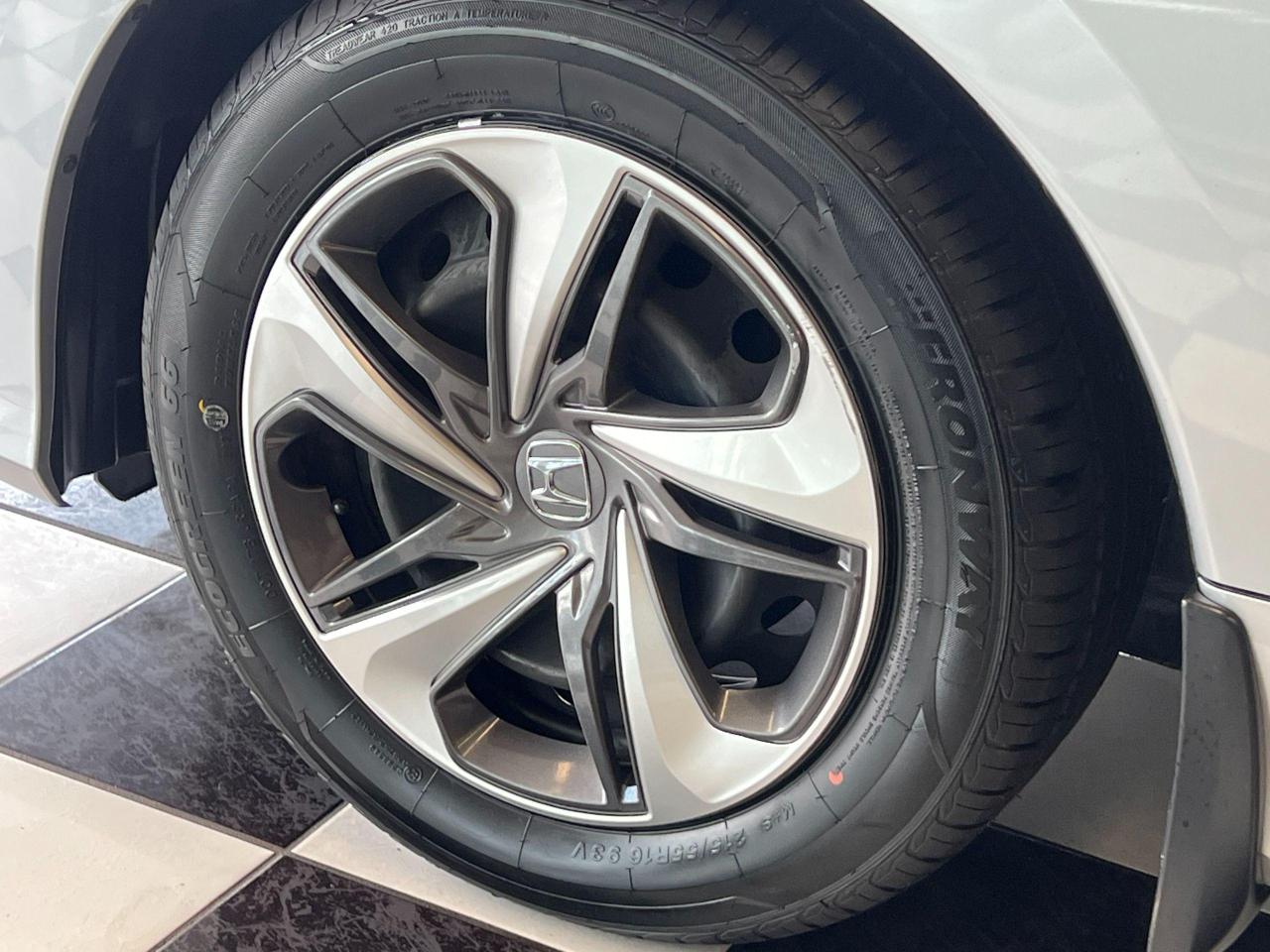 2020 Honda Civic LX+LANEKEEP+ADAPTIVE CRUISE+New Tires+CLEAN CARFAX Photo116