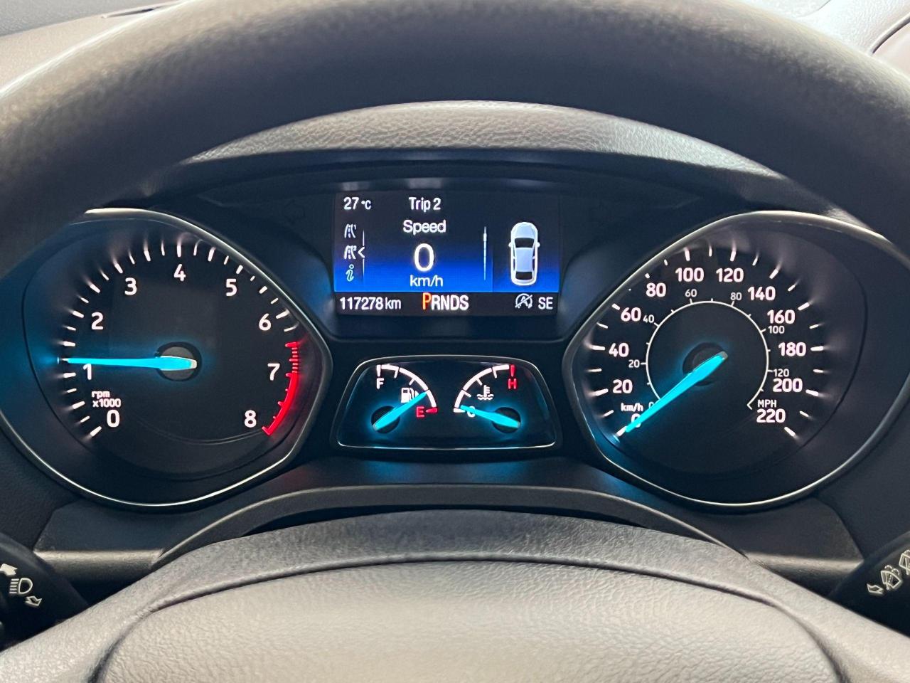 2017 Ford Escape SE+APPLEPLAY+CAMERA+Bluetooth+SENSORS+CLEAN CARFAX - Photo #16