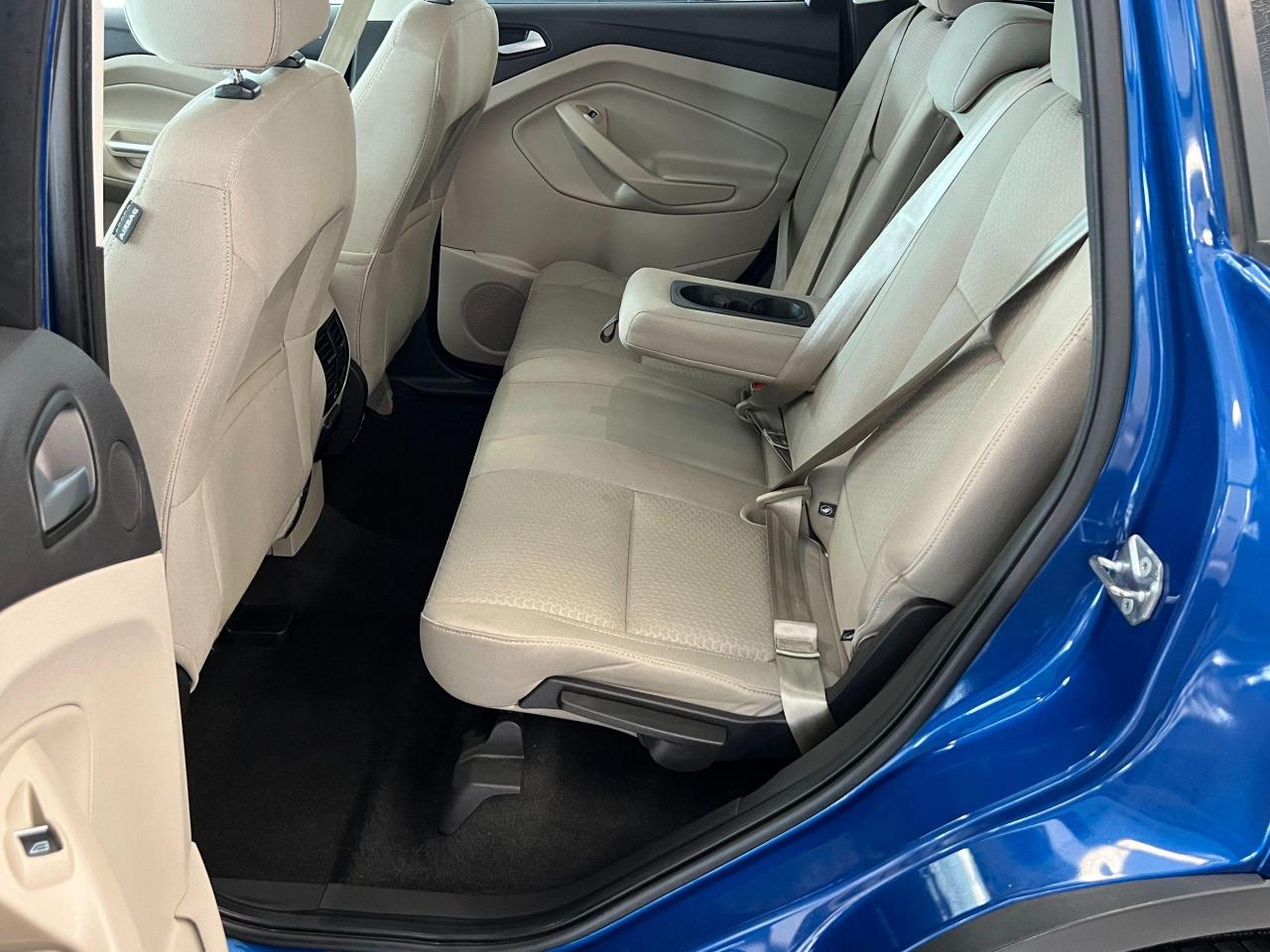 2017 Ford Escape SE+APPLEPLAY+CAMERA+Bluetooth+SENSORS+CLEAN CARFAX Photo85