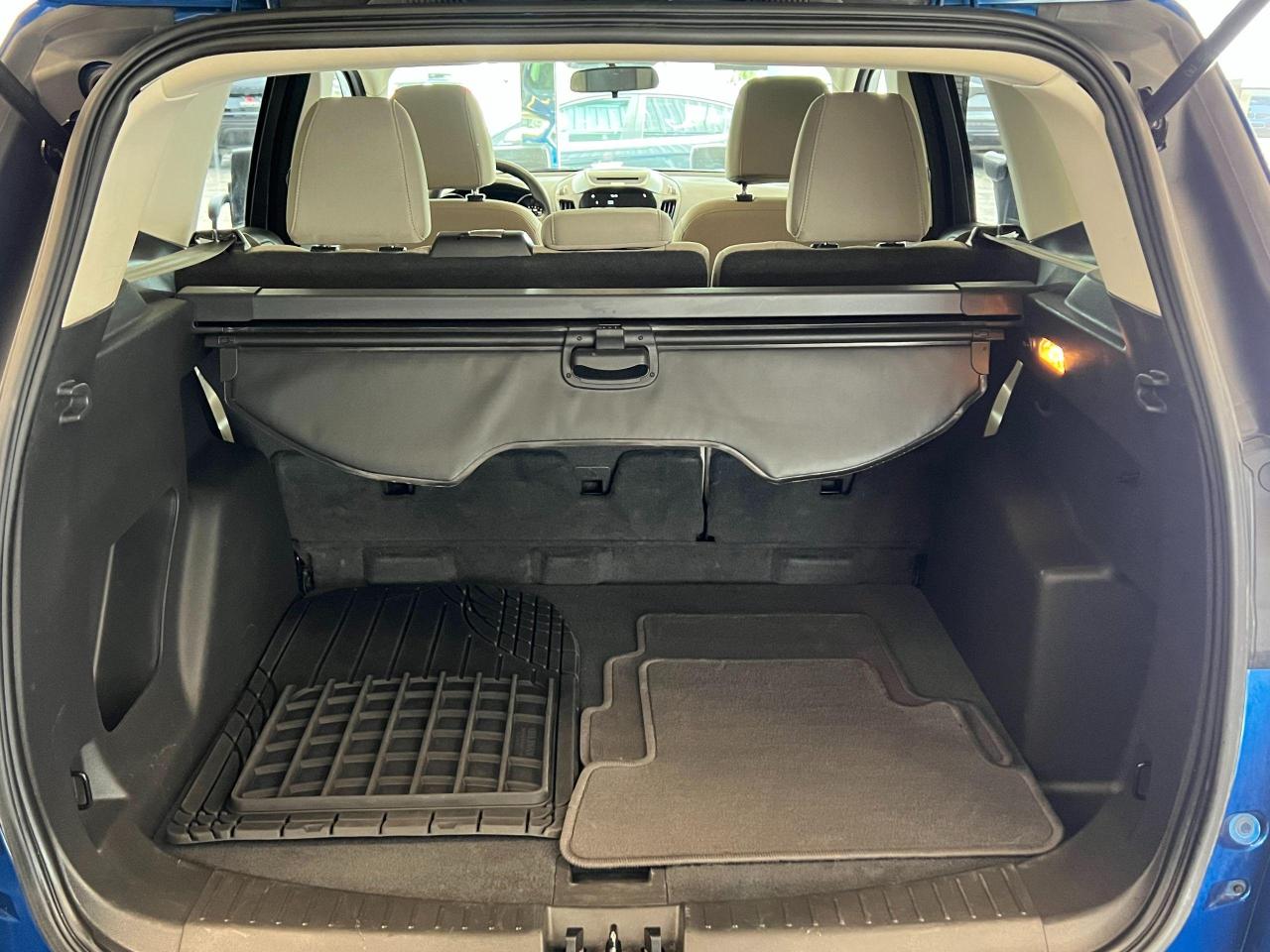 2017 Ford Escape SE+APPLEPLAY+CAMERA+Bluetooth+SENSORS+CLEAN CARFAX Photo87