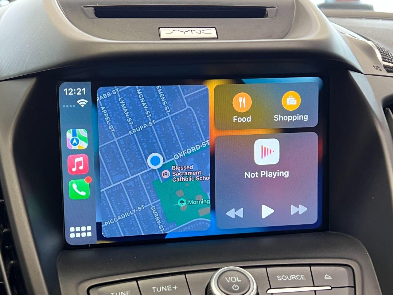 2017 Ford Escape SE+APPLEPLAY+CAMERA+Bluetooth+SENSORS+CLEAN CARFAX - Photo #56