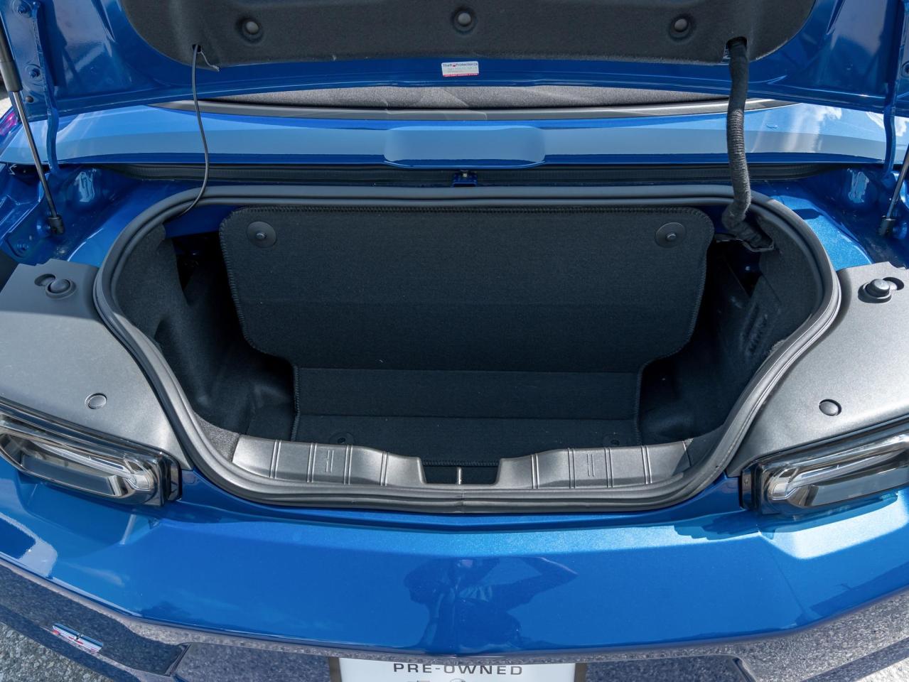 2022 Chevrolet Camaro 2LT Photo