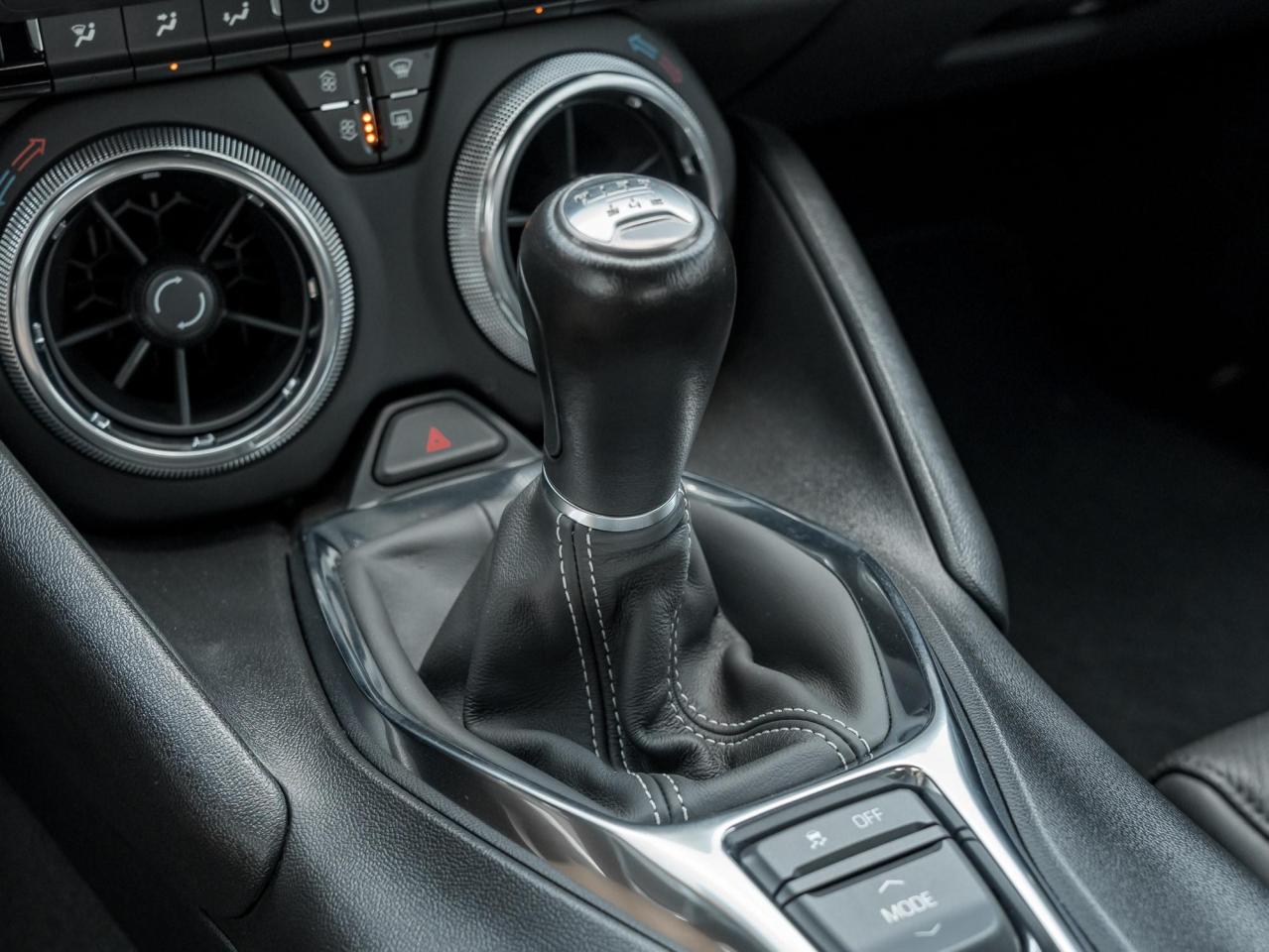 2022 Chevrolet Camaro 2LT Photo