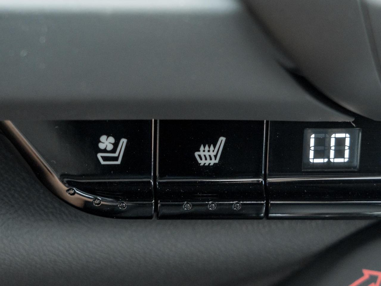 2022 Chevrolet Camaro 2LT Photo