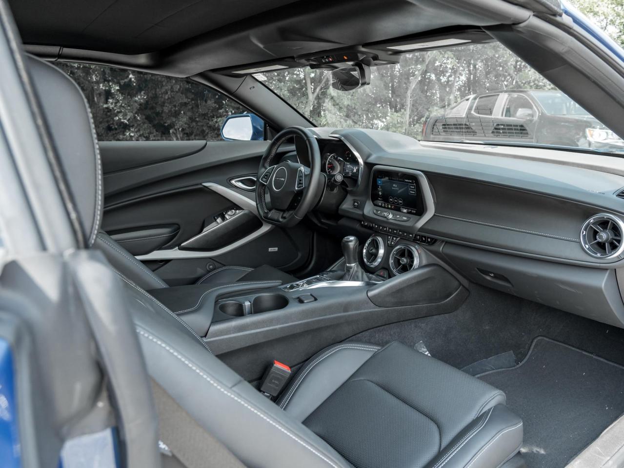 2022 Chevrolet Camaro 2LT Photo