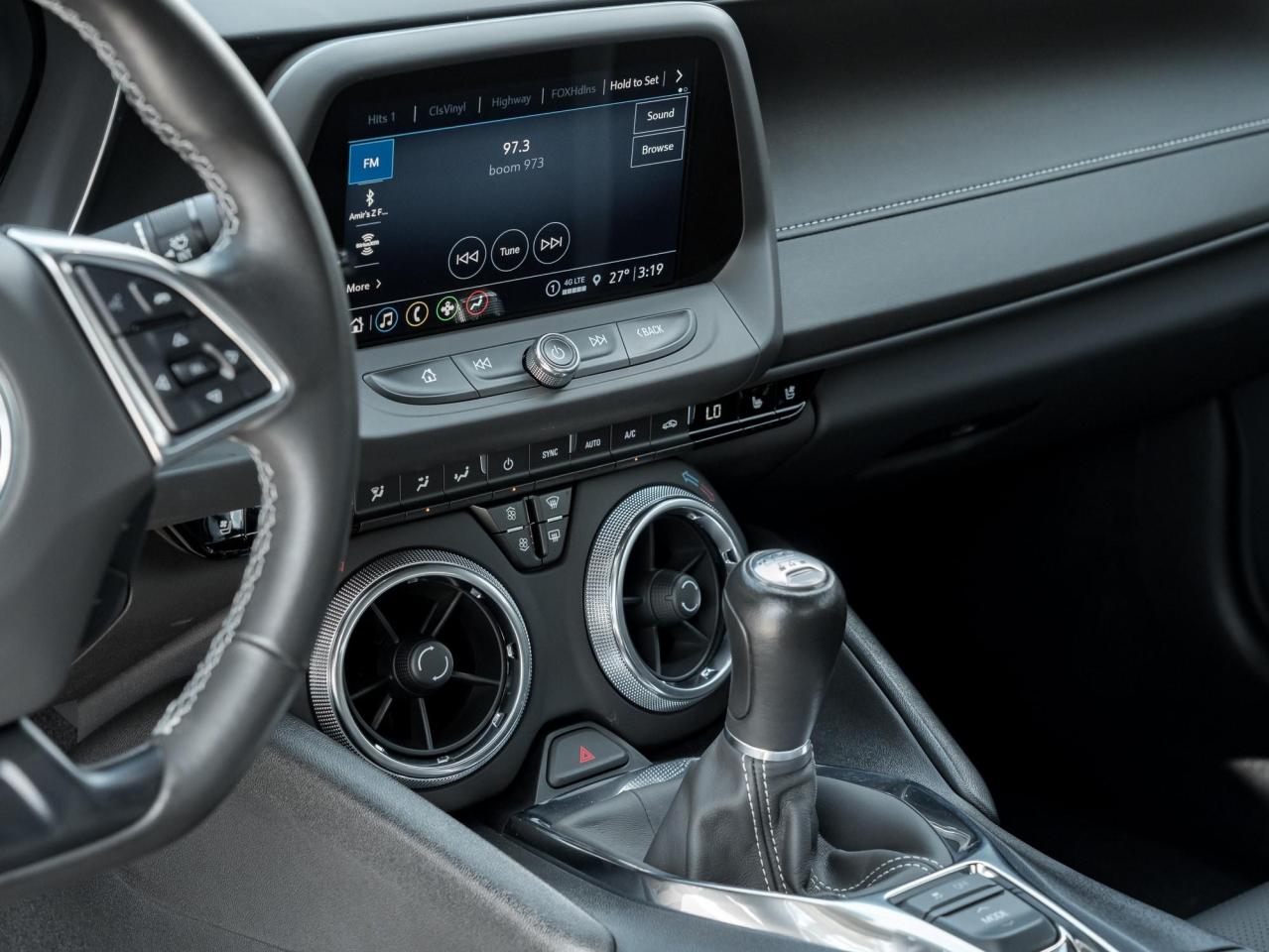 2022 Chevrolet Camaro 2LT Photo