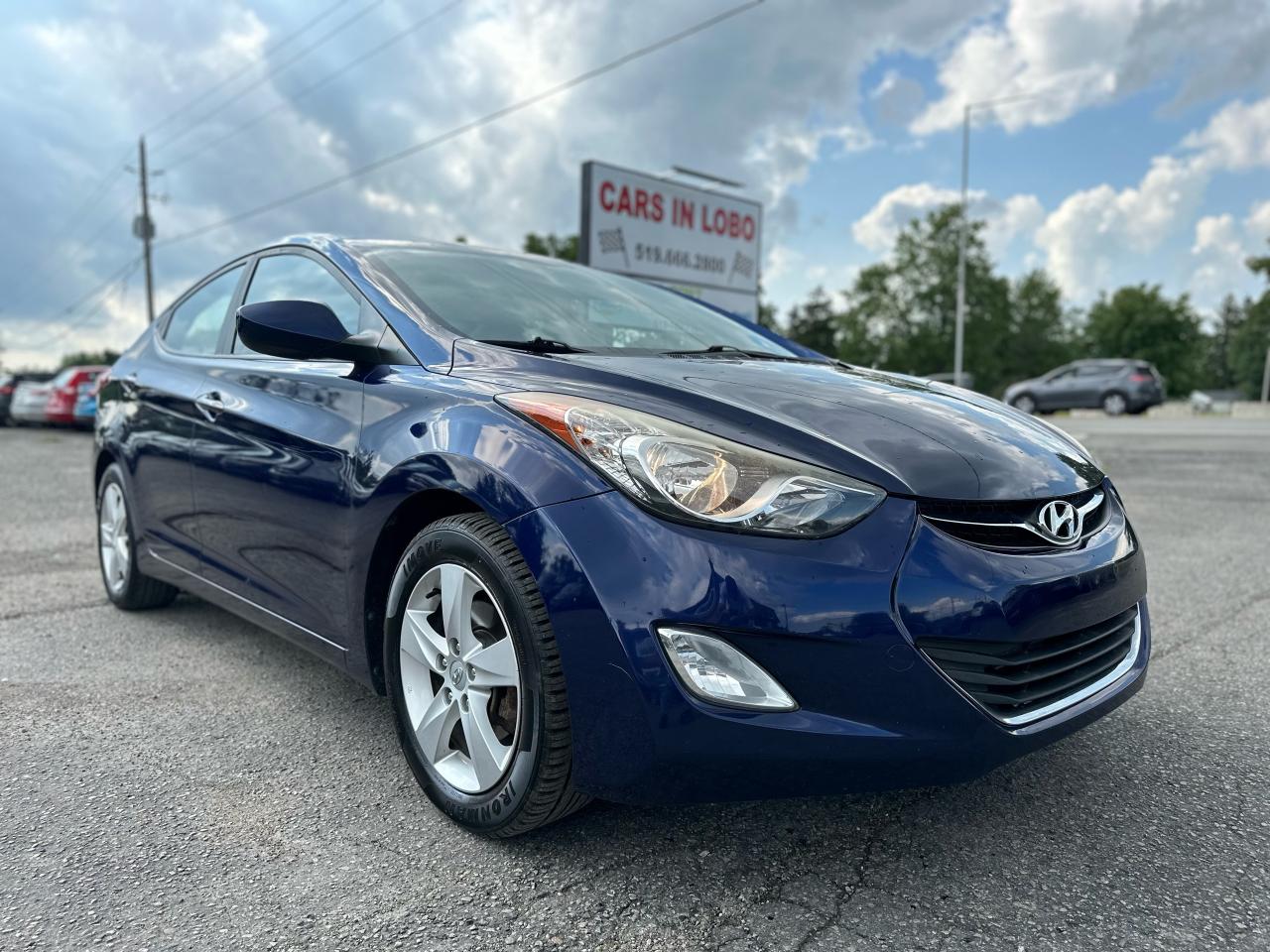 2013 Hyundai Elantra GLS Photo25