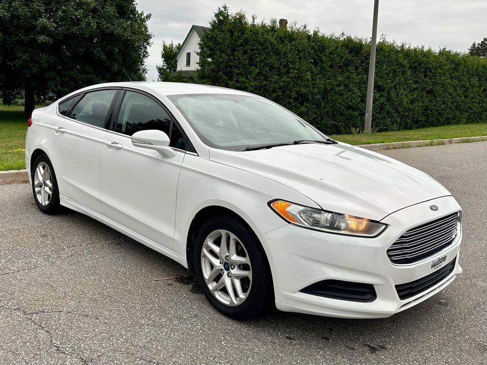 2013 Ford Fusion SE/ Navigation - Safety Certified - Photo #2