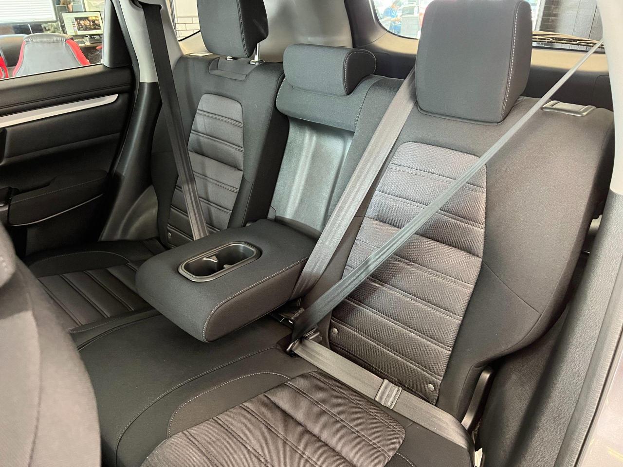 2018 Honda CR-V LX+APPLE CARPLAY+CAMERA+New Tires+CLEANC CARFAX - Photo #24