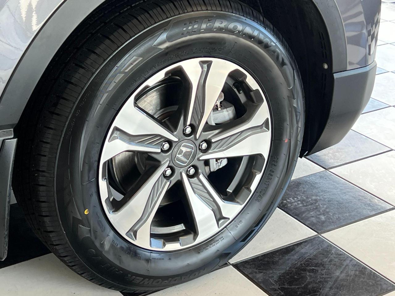 2018 Honda CR-V LX+APPLE CARPLAY+CAMERA+New Tires+CLEANC CARFAX Photo105
