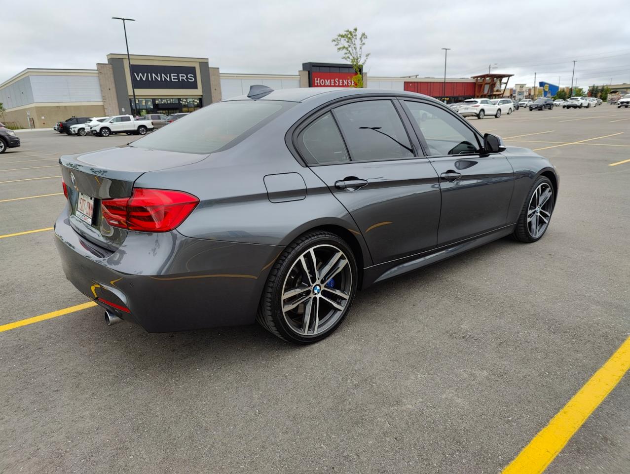 2018 BMW 3 Series 340i xDrive M-Sport Sedan • Loaded • No Accidents! - Photo #2