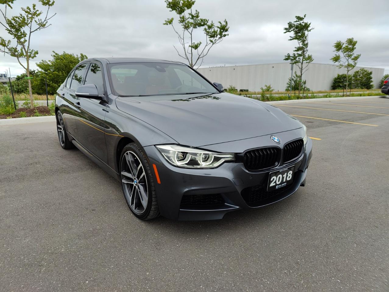 2018 BMW 3 Series 340i xDrive M-Sport Sedan • Loaded • No Accidents! - Photo #3