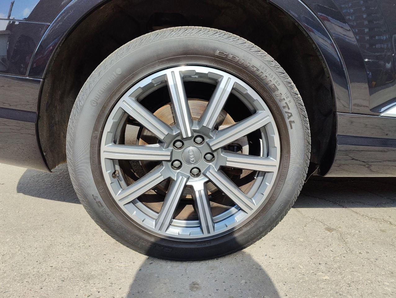 2019 Audi Q7 Komfort • 7 Passenger • No accidents! - Photo #8