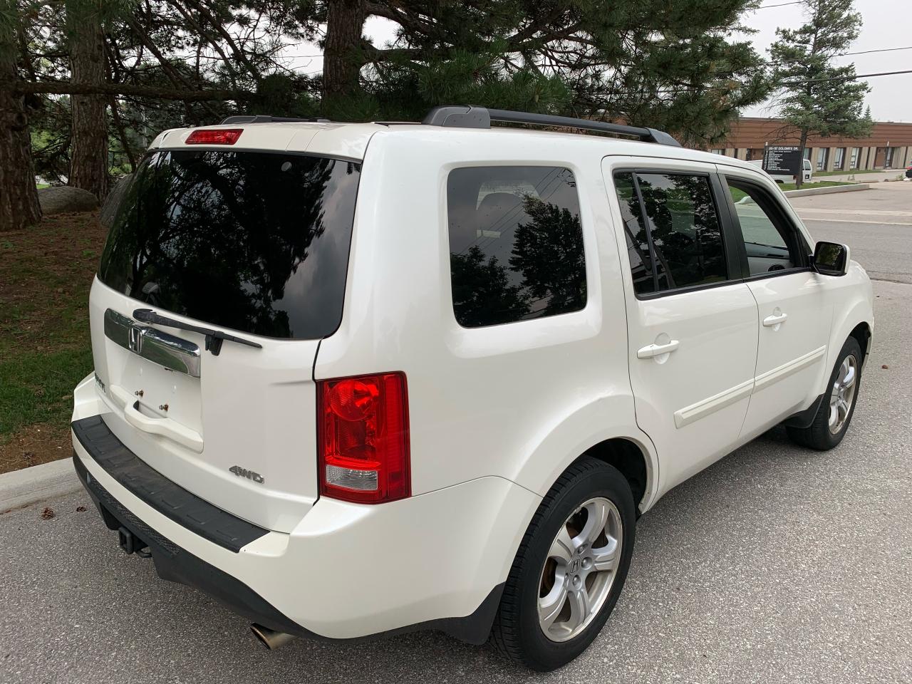 2014 Honda Pilot EX-L 4WD! 1 LOCAL FEMALE OWNER!! NO INSUR. CLAIMS! - Photo #3