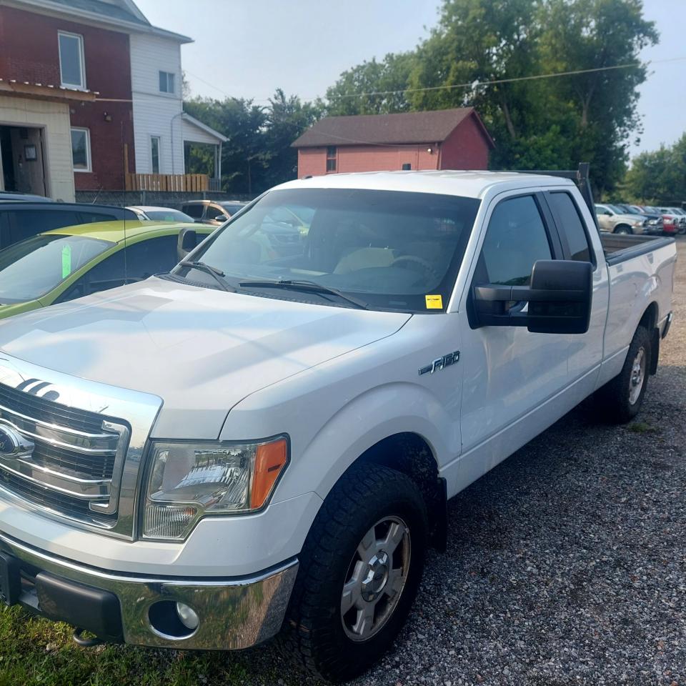 2013 Ford F-150 4WD SUPERCAB 145" XLT - Photo #1