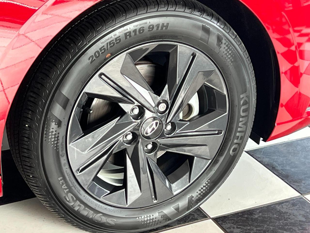 2022 Hyundai Elantra Preferred+Sunroof+Tinted+Apple Play+CLEAN CARFAX - Photo #60