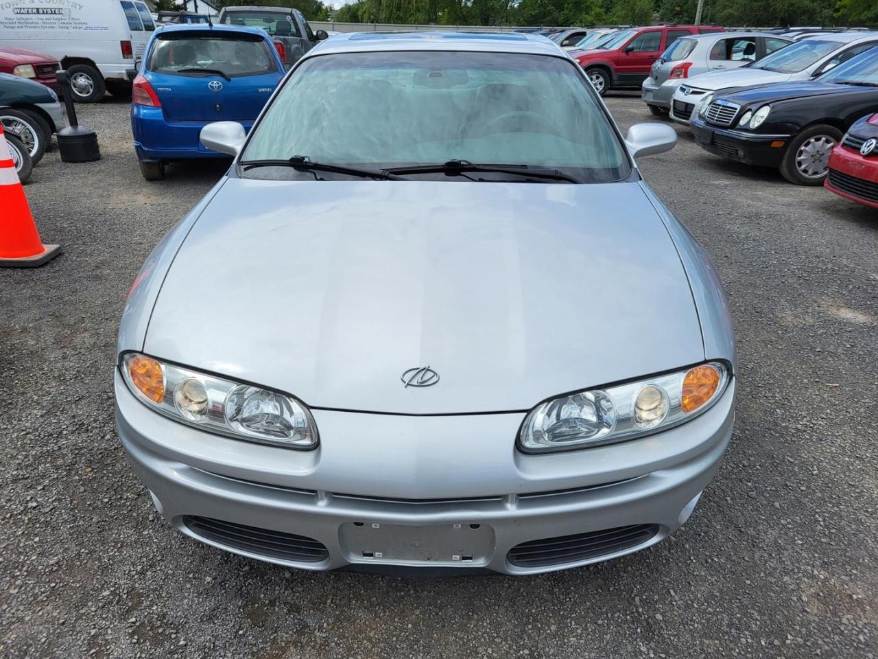 Used 2002 Oldsmobile Aurora 3.5L SEDAN for sale in Stittsville, ON
