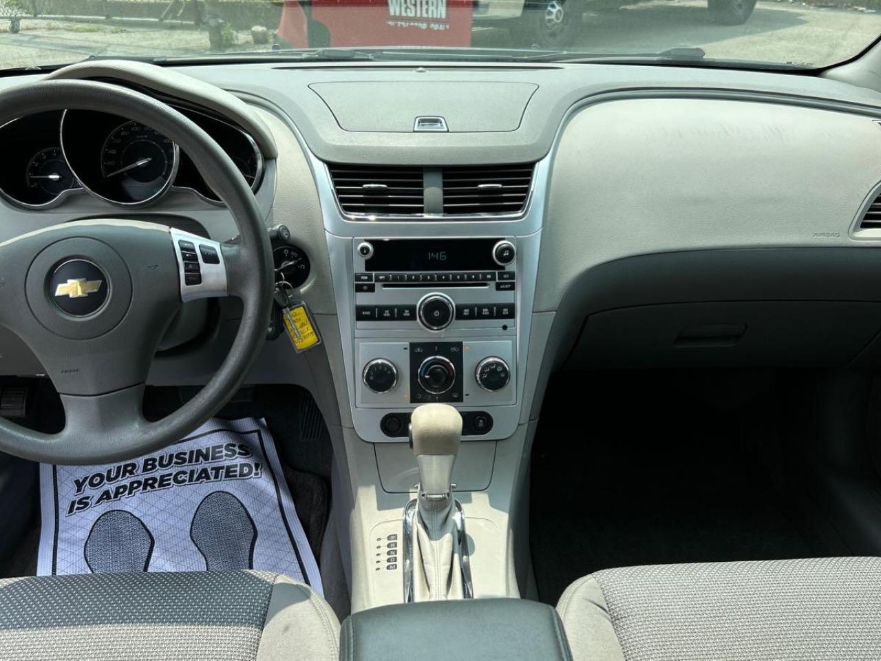 2012 Chevrolet Malibu  Photo3