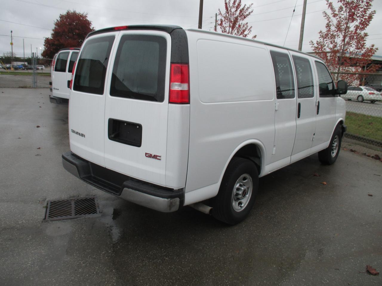 2020 GMC Savana 2500 RWD 2500 135" - Photo #3