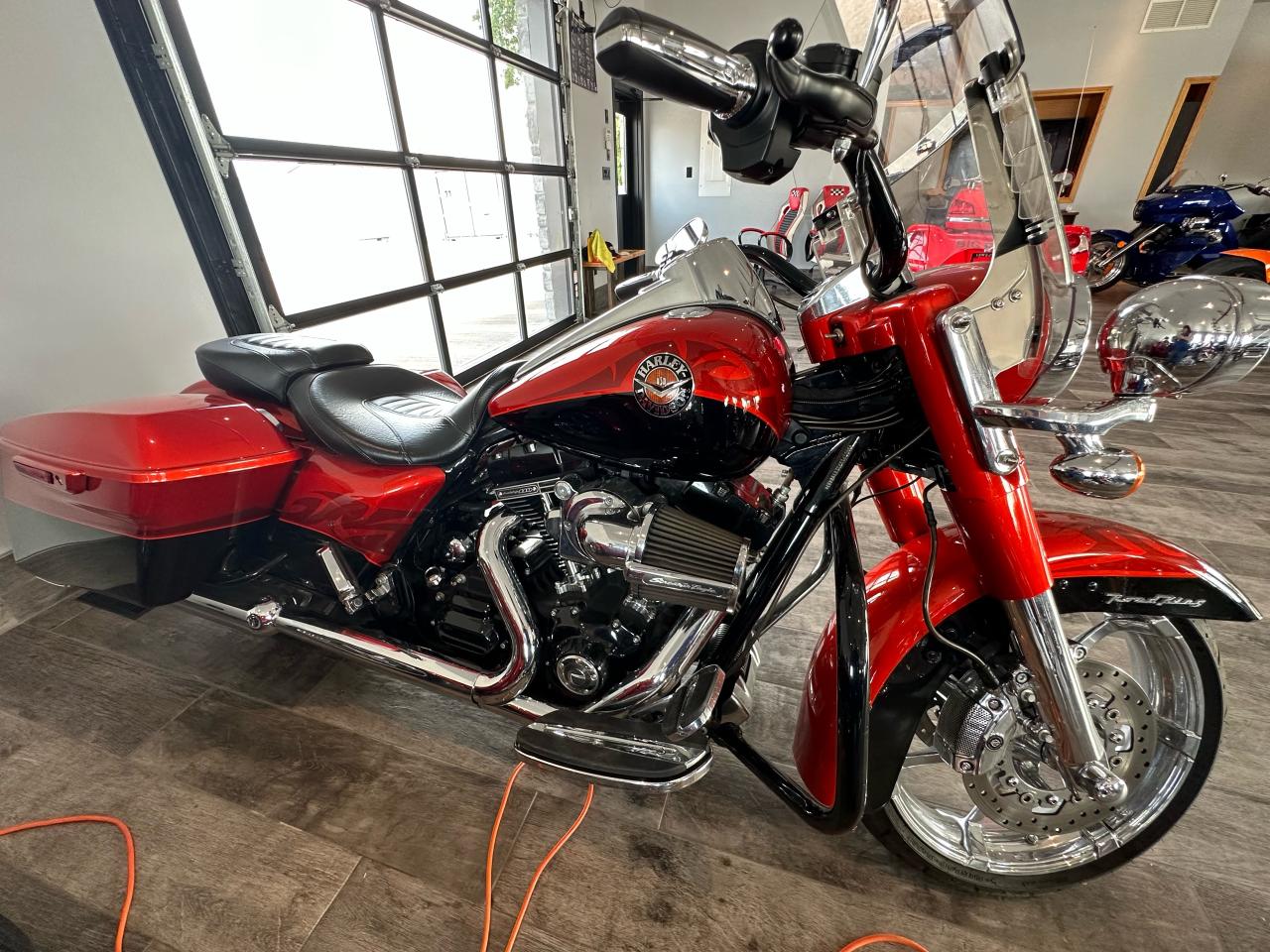 2014 Harley-Davidson ROAD KING Eagle Edition CVO