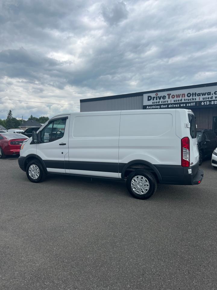 2016 Ford Transit T-250 130" Low Rf 9000 GVWR Swing-Out RH Dr Photo2