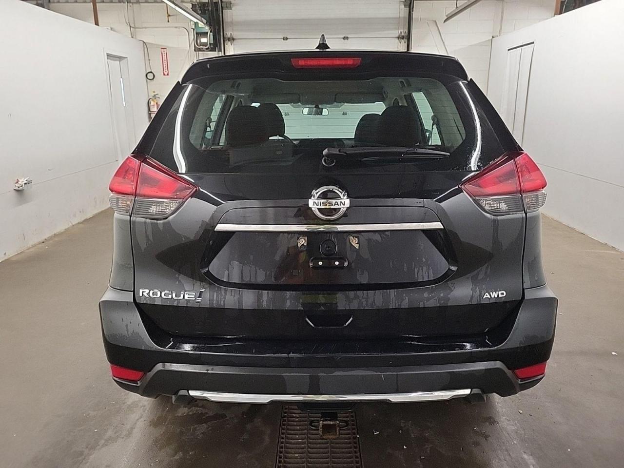 2018 Nissan Rogue AWD S Photo2