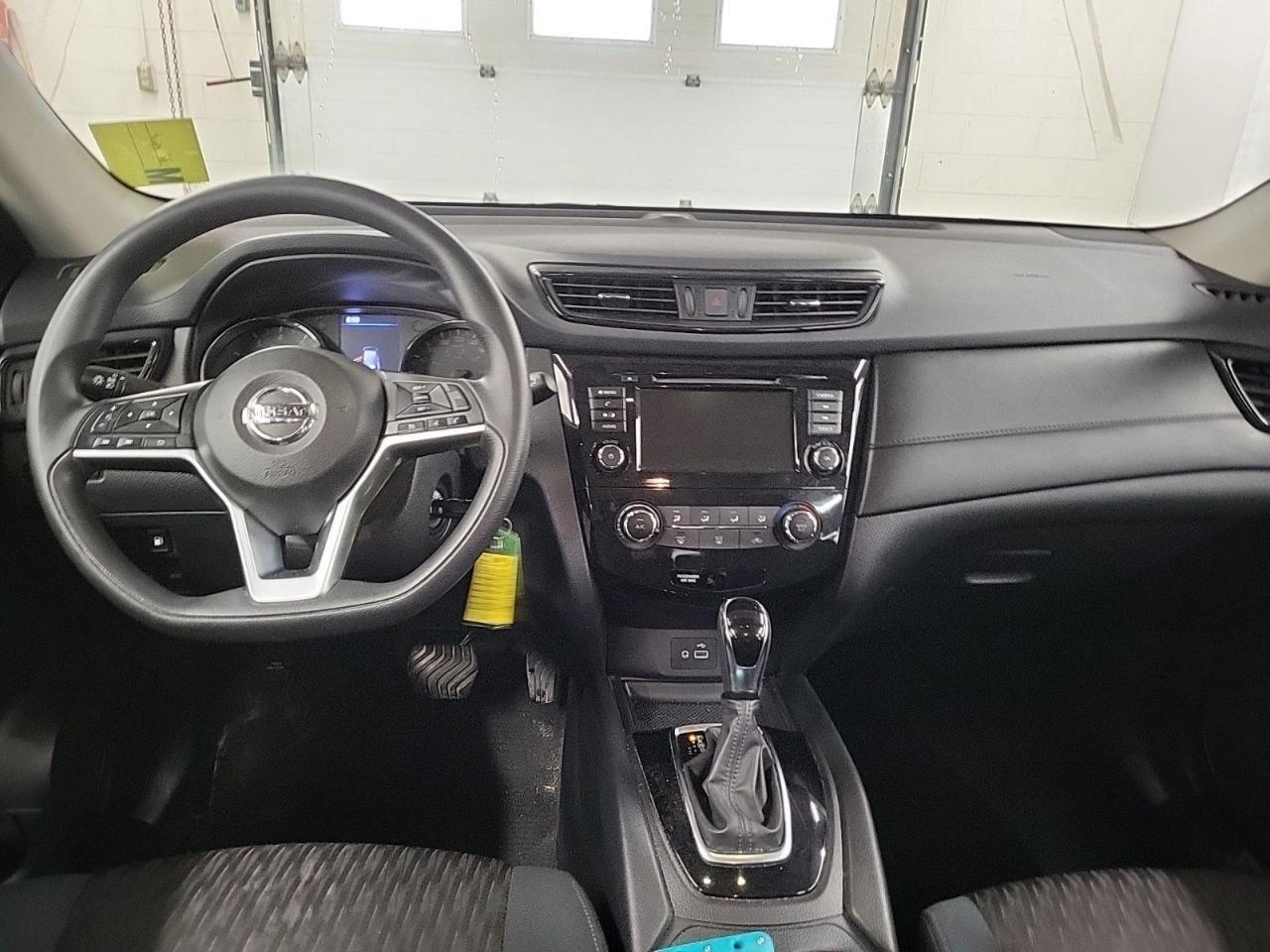 2018 Nissan Rogue AWD S Photo