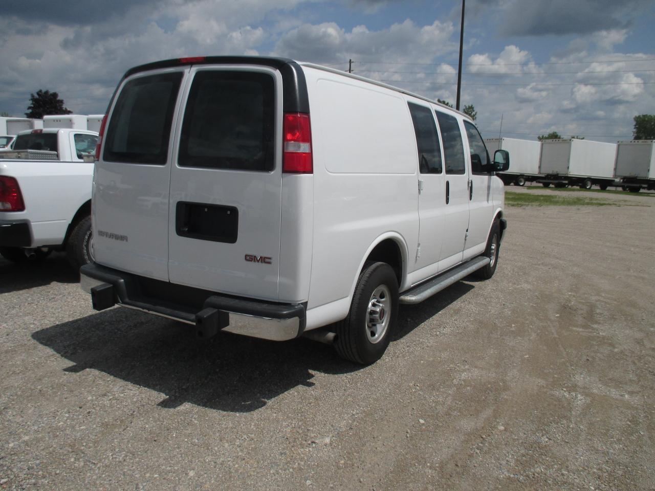 2020 GMC Savana 2500 RWD 2500 135" - Photo #12