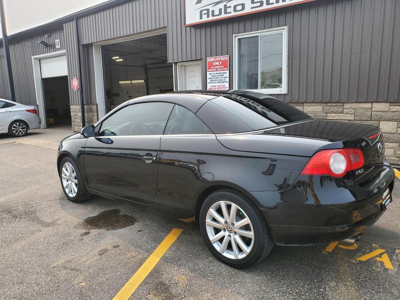 2008 Volkswagen Eos HARD TOP CONVERTIBLE-LEATHER-SUNROOF - Photo #4