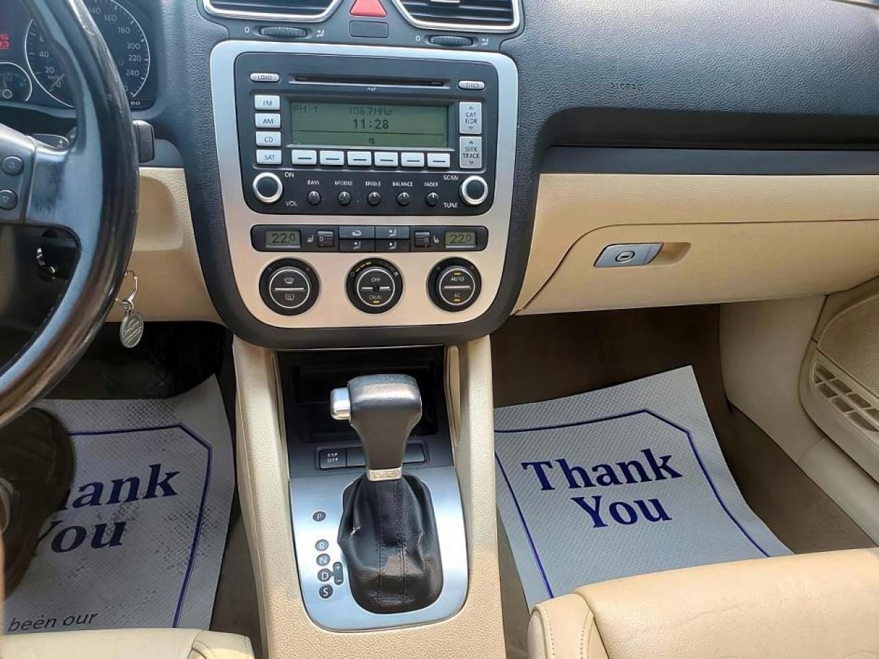 2008 Volkswagen Eos HARD TOP CONVERTIBLE-"NO TAX SALE-MAX $2000-LTD TI - Photo #32