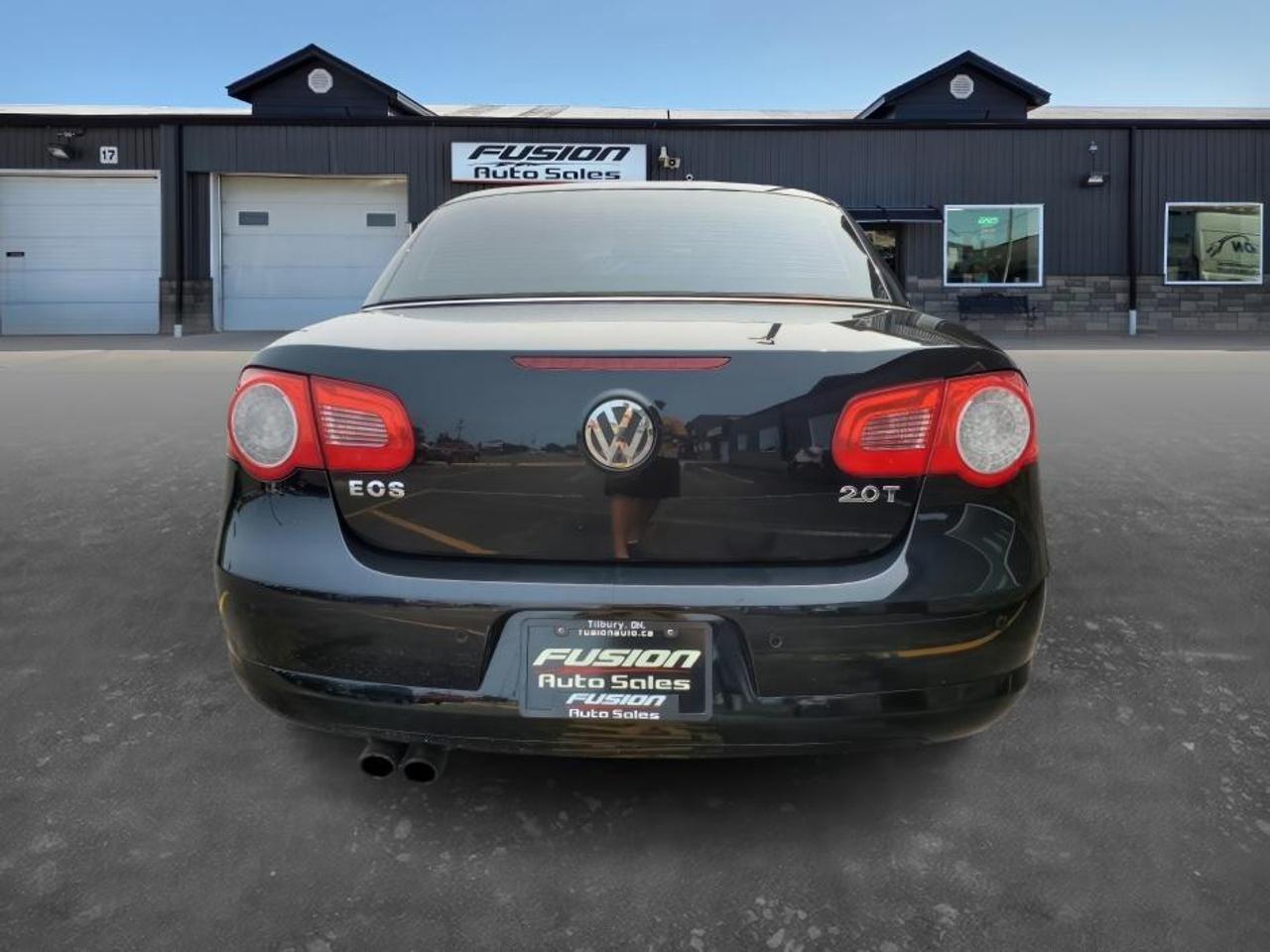 2008 Volkswagen Eos HARD TOP CONVERTIBLE-LEATHER-SUNROOF Photo