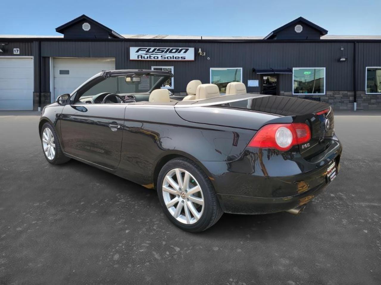 2008 Volkswagen Eos HARD TOP CONVERTIBLE-LEATHER-SUNROOF Photo