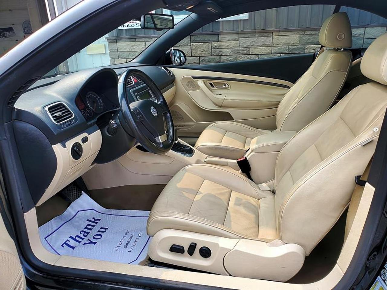 2008 Volkswagen Eos HARD TOP CONVERTIBLE-LEATHER-SUNROOF Photo