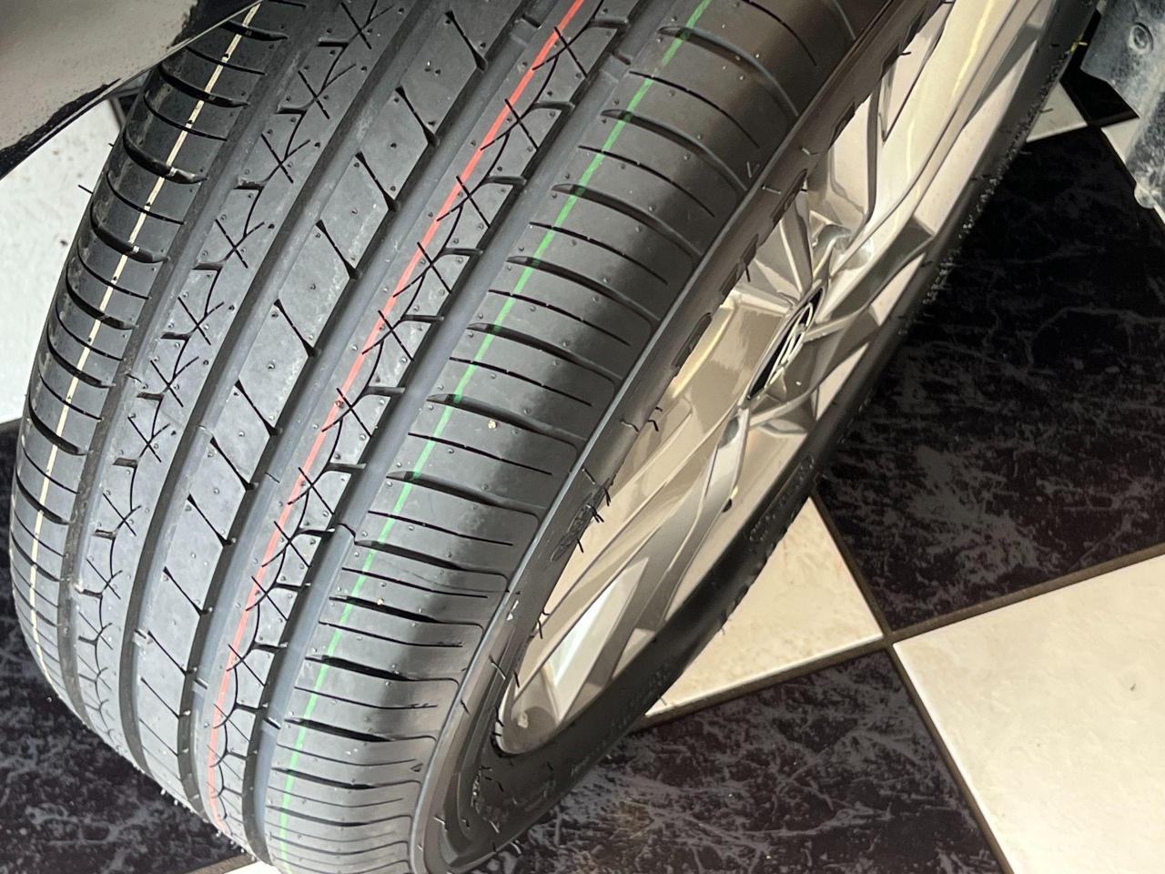 2019 Hyundai Elantra Preferred w/Sun+Safety+New Tires+CLEAN CARFAX - Photo #13