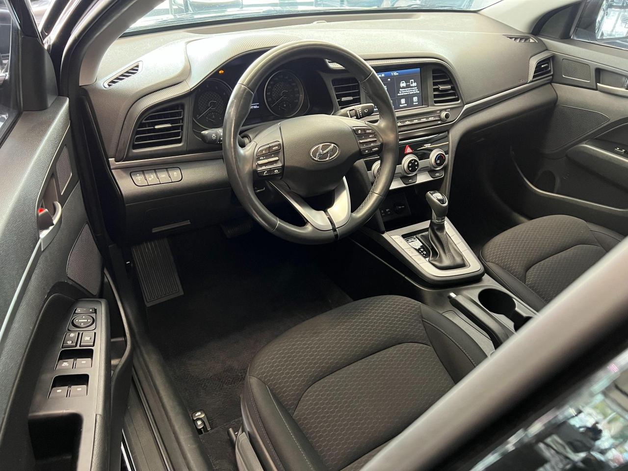 2019 Hyundai Elantra Preferred w/Sun+Safety+New Tires+CLEAN CARFAX - Photo #18