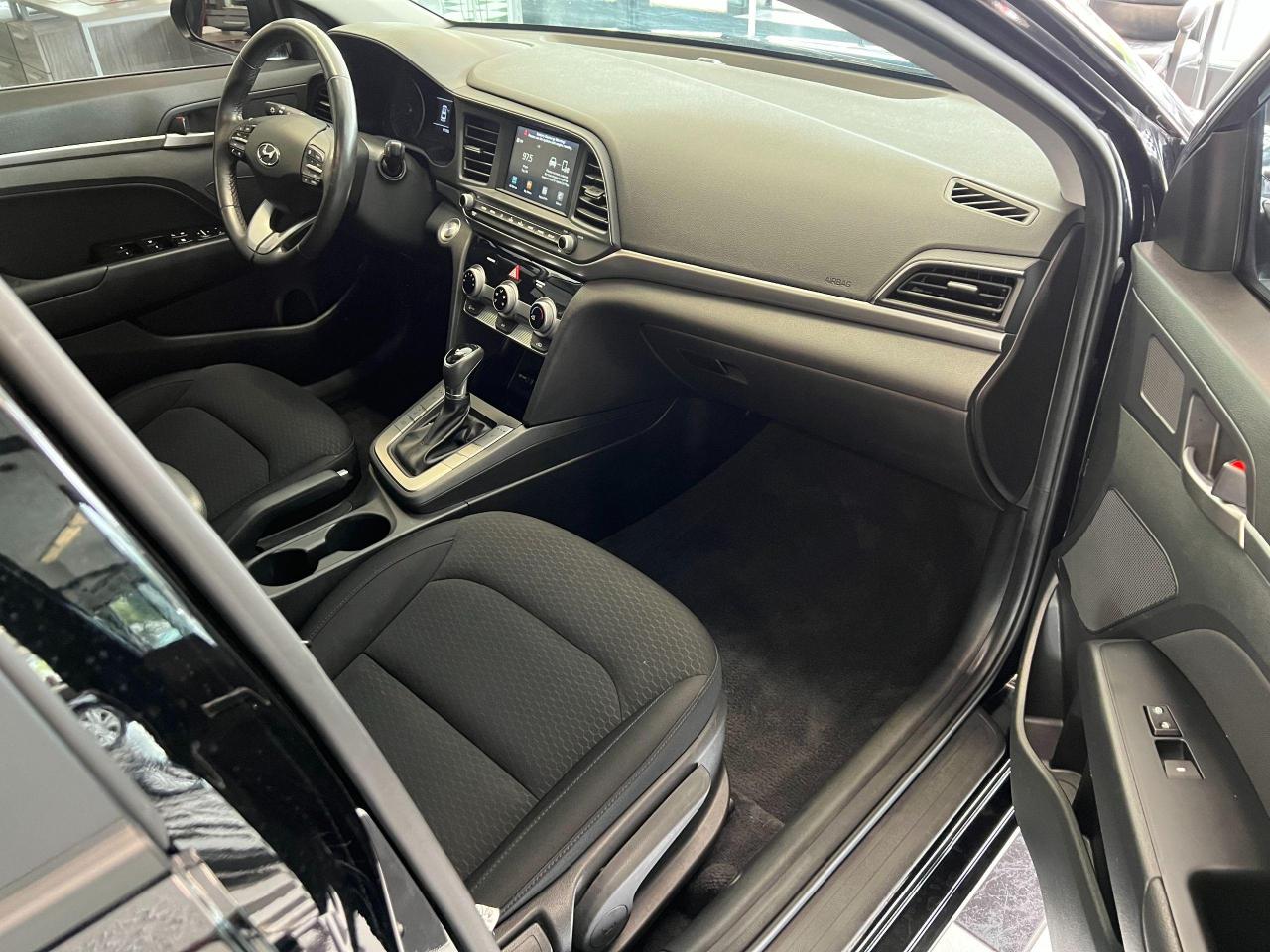 2019 Hyundai Elantra Preferred w/Sun+Safety+New Tires+CLEAN CARFAX - Photo #21