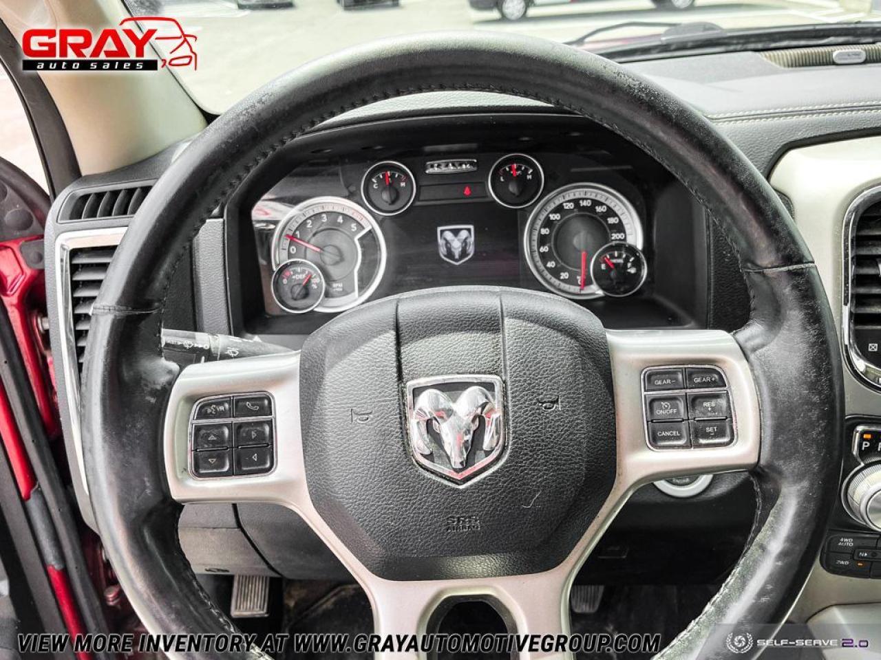 2014 RAM 1500 4WD Crew Cab 140.5" Laramie - Photo #12