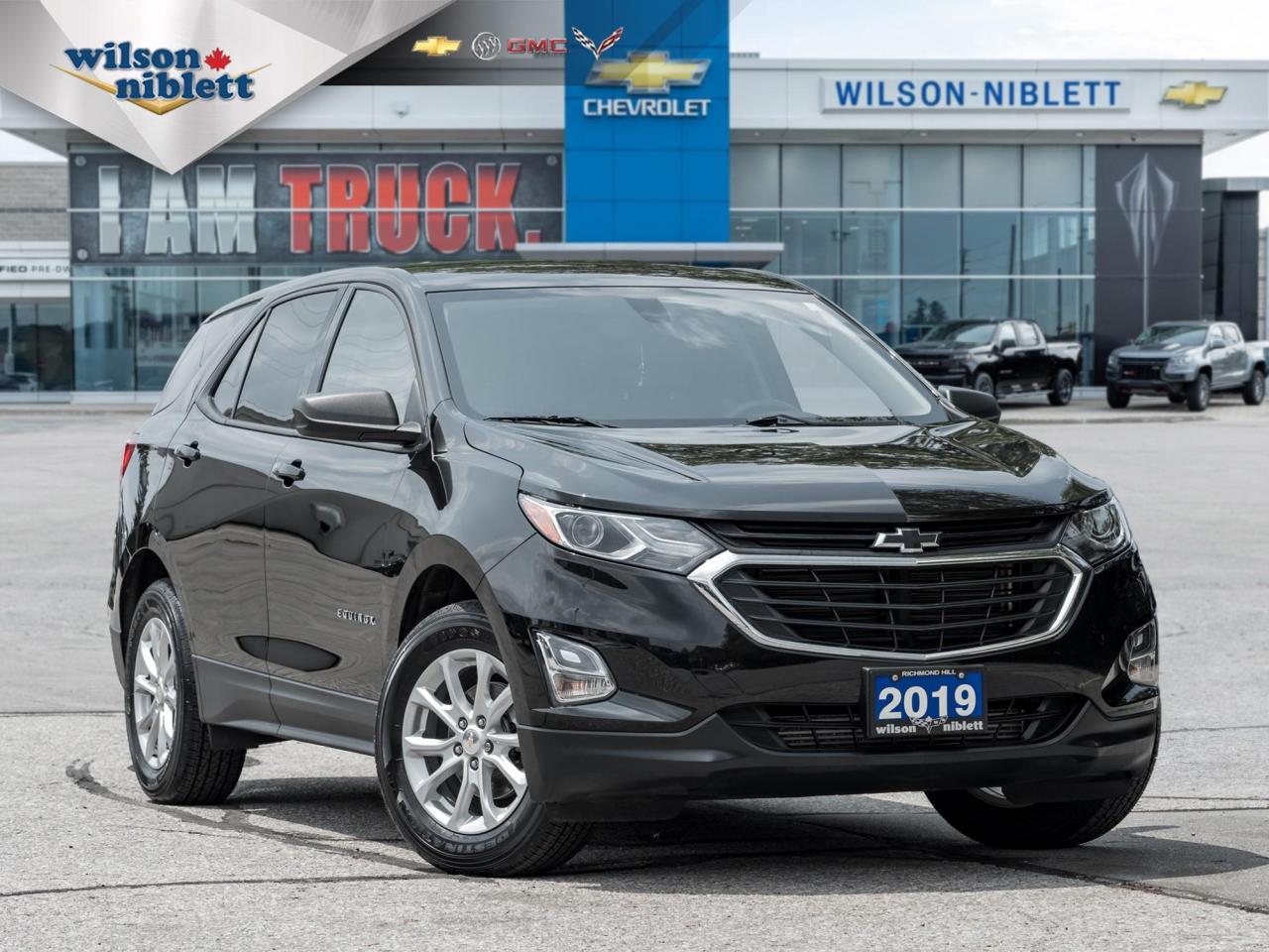 2019 Chevrolet Equinox LS Photo0