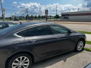 2015 Chrysler 200 C - Photo #7