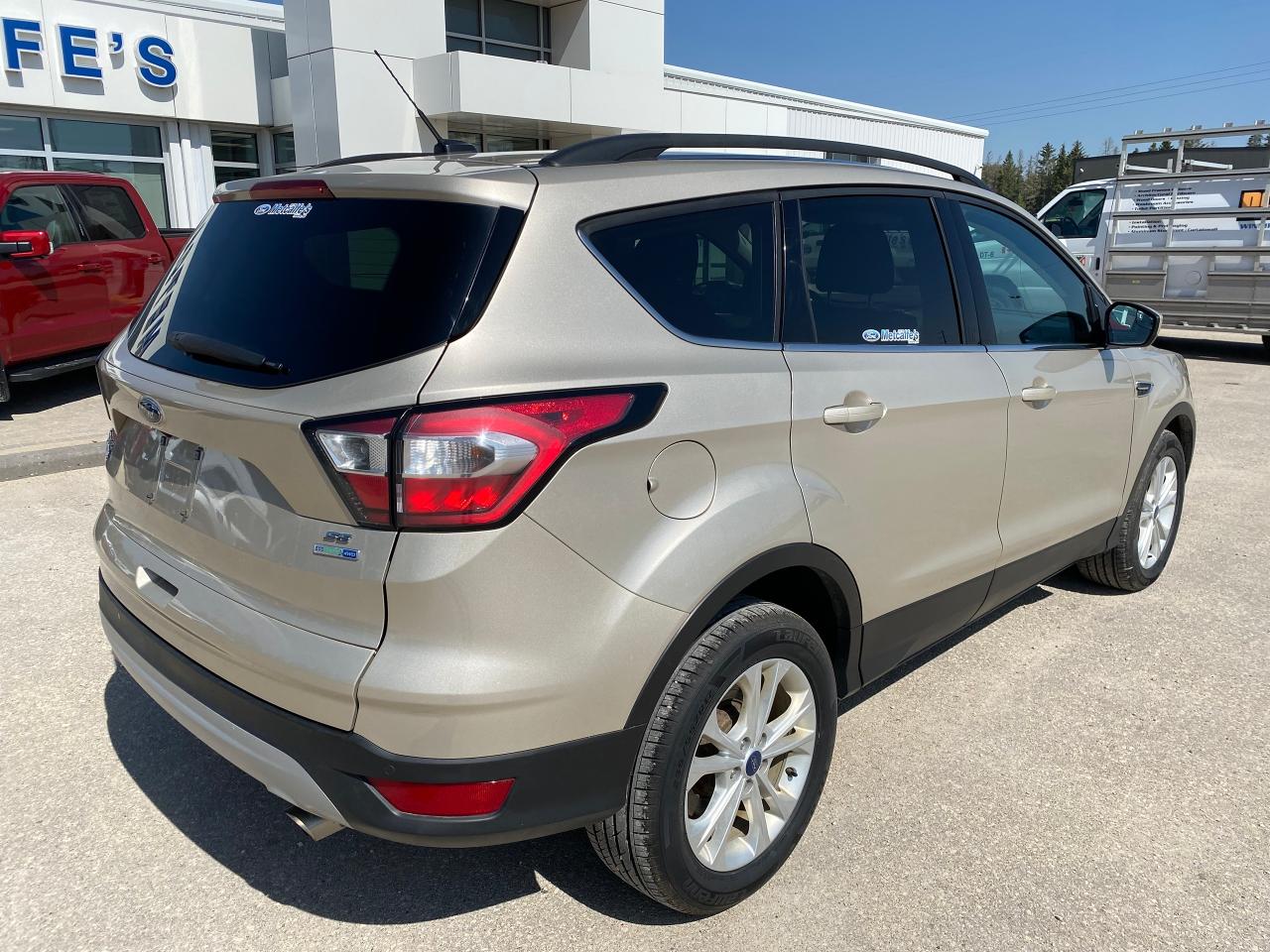 2017 Ford Escape SE Photo5