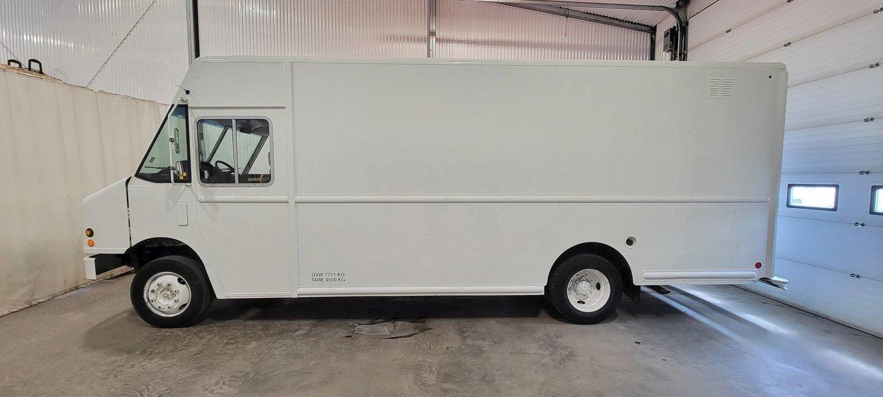 Used 2012 Workhorse W62  for sale in Dundurn, SK