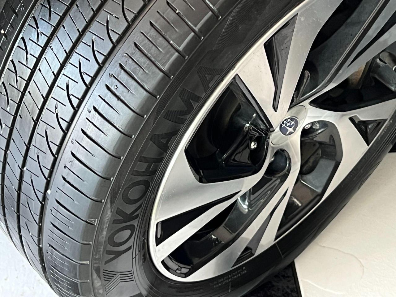 2020 Subaru Legacy Touring W/EyeSight AWD+ApplePlay+Roof+CLEAN CARFAX - Photo #12