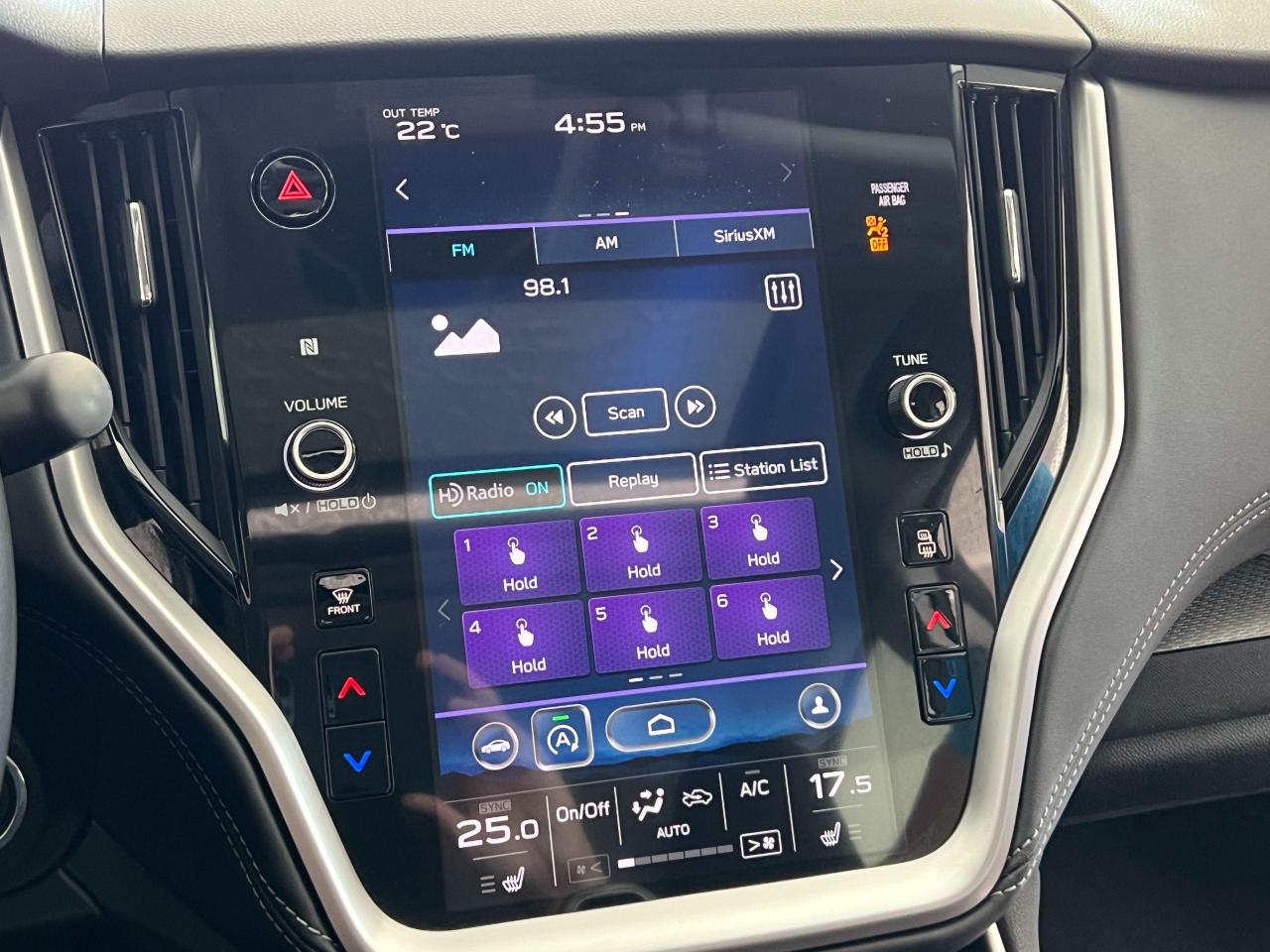 2020 Subaru Legacy Touring W/EyeSight AWD+ApplePlay+Roof+CLEAN CARFAX - Photo #35