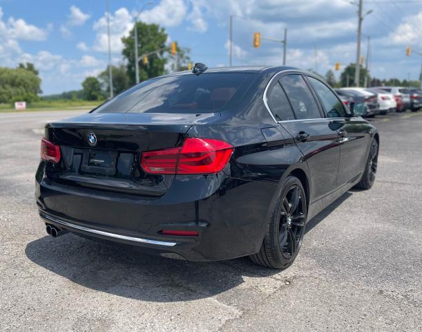 2017 BMW 3 Series 330i xDrive Photo3