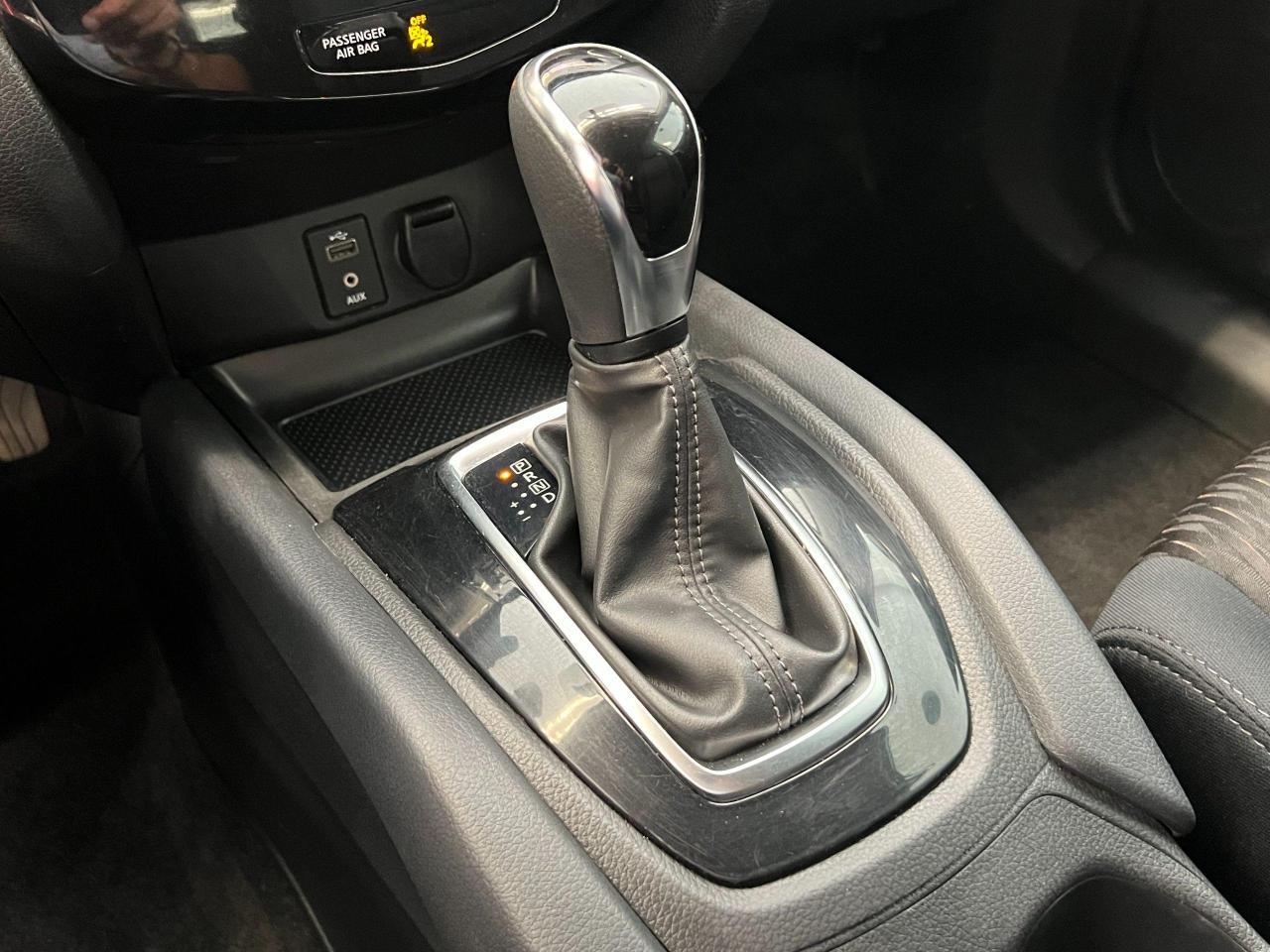 2017 Nissan Rogue SV AWD+New Tires+Bluetooth+Camera+Heated Seats - Photo #28
