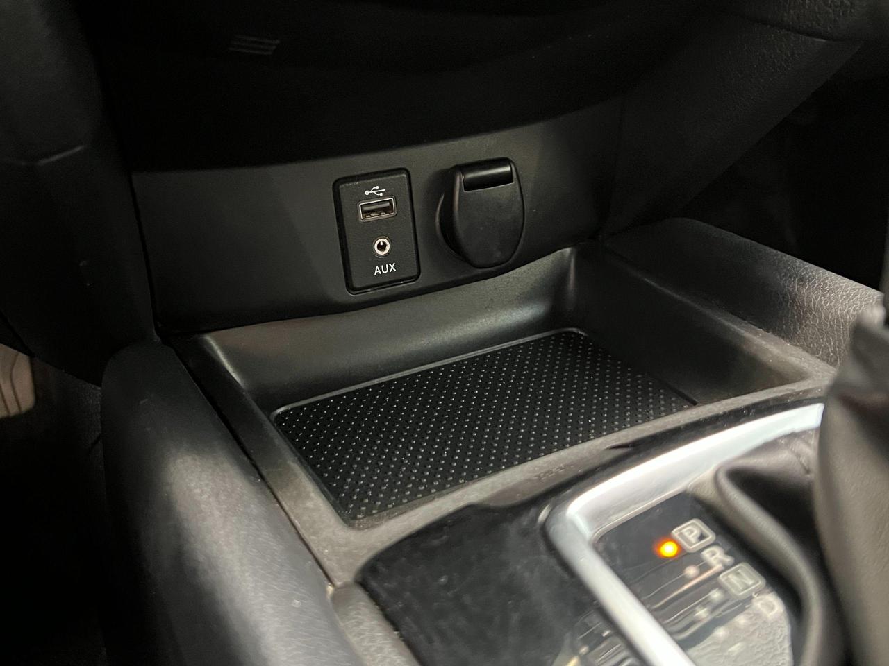 2017 Nissan Rogue SV AWD+New Tires+Bluetooth+Camera+Heated Seats Photo78
