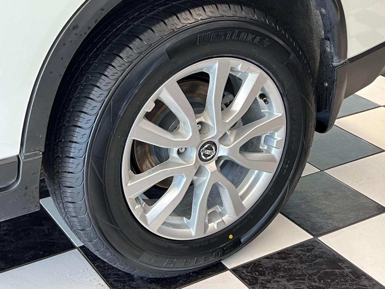 2017 Nissan Rogue SV AWD+New Tires+Bluetooth+Camera+Heated Seats Photo86